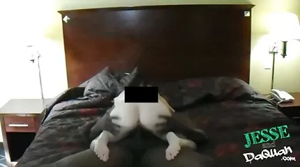Italienska utter massor av sperma från sin partner ' s stora bröst porr cock